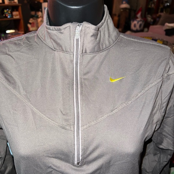 Nike Dri-Weave Half Zip - Picture 2 of 8